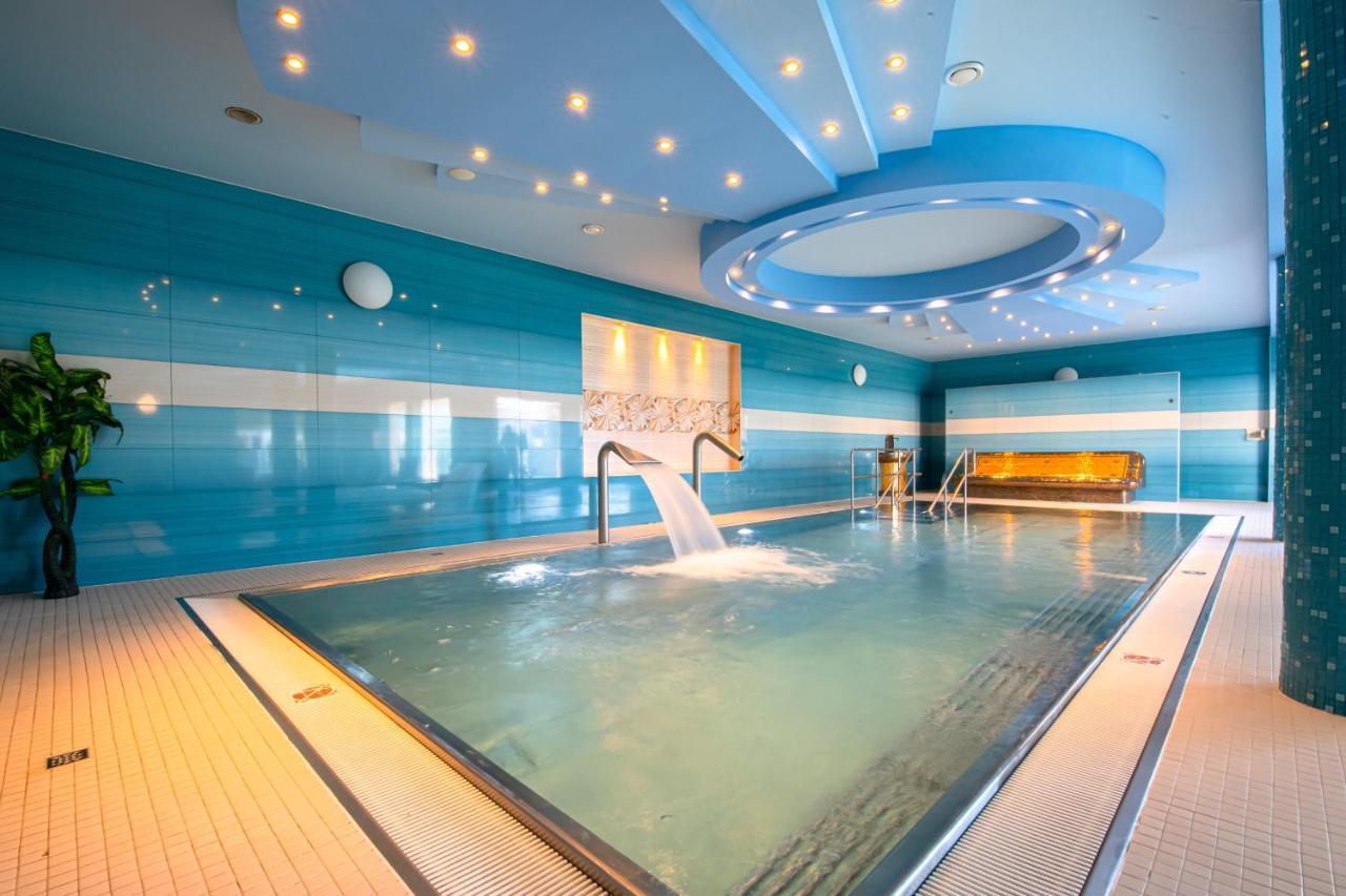 Spa & Wellness Hotel Orchidea Вельки-Медер Экстерьер фото