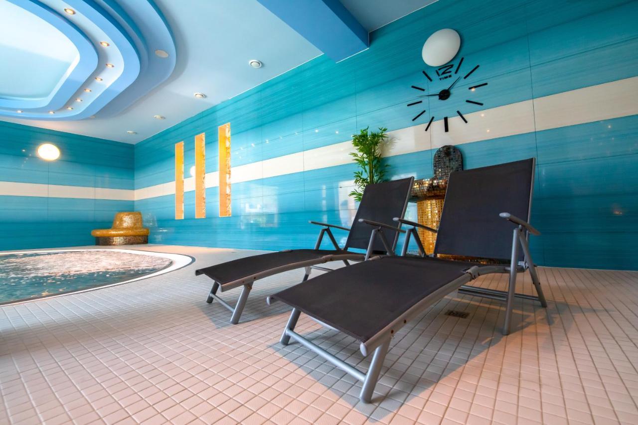 Spa & Wellness Hotel Orchidea Вельки-Медер Экстерьер фото