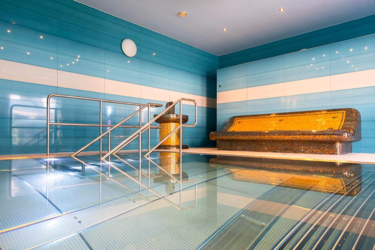 Spa & Wellness Hotel Orchidea Вельки-Медер Экстерьер фото